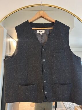 Joseph Abboud Charcoal Speckled Wool Vest
